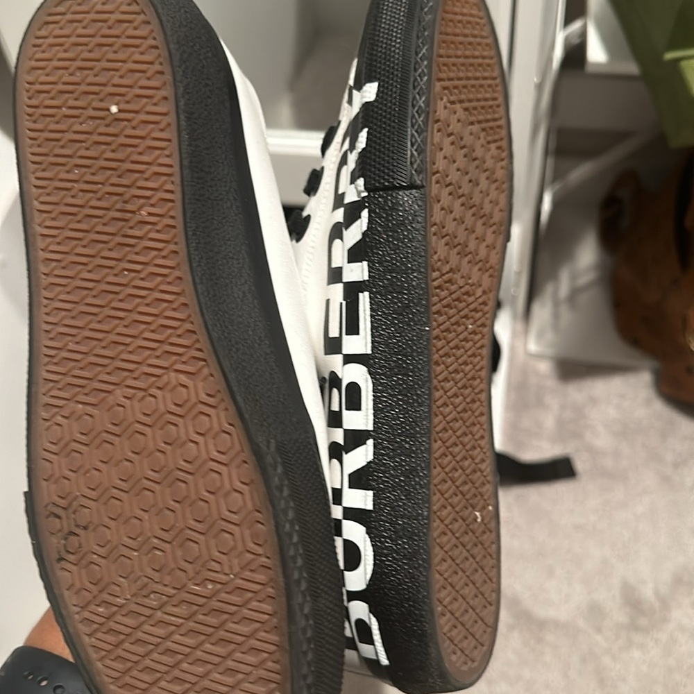 Used - Picture 4 of 4